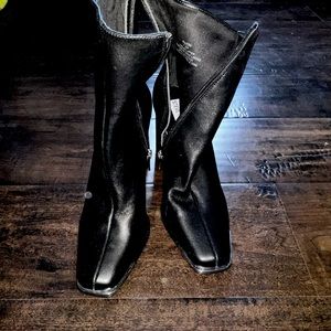 New Steven Madden Boots